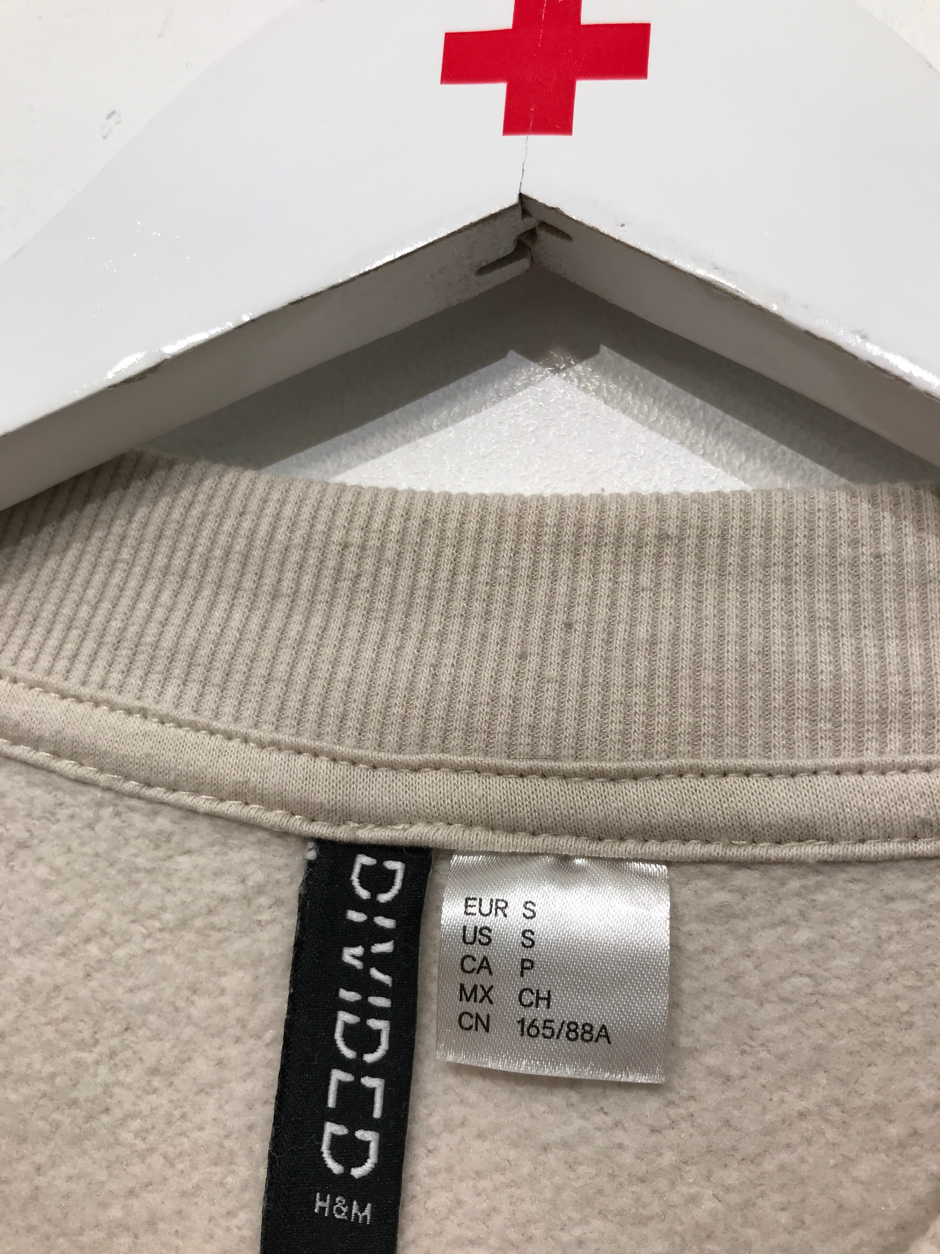 H&M Sweater